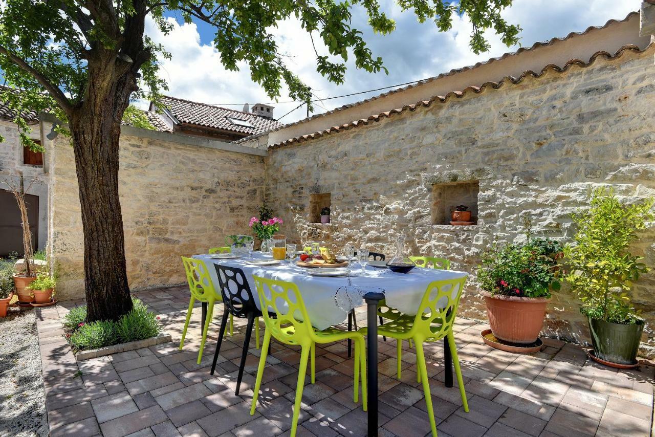 Villa Palazzo 1812 Krnica Esterno foto